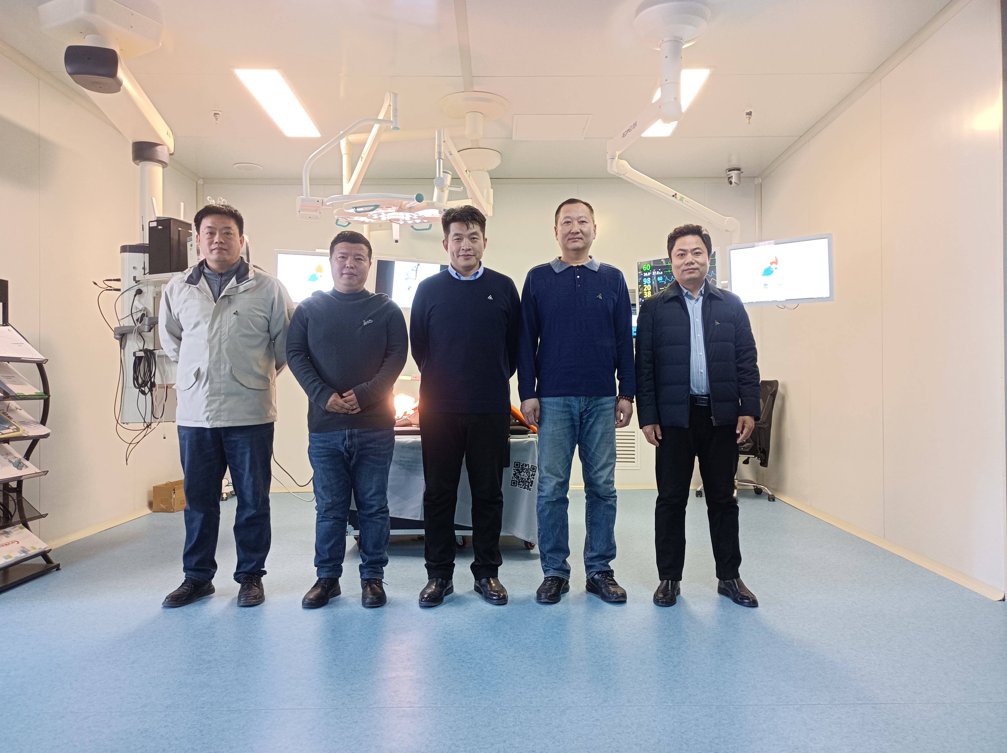 2024年度第一批5G+智慧手術(shù)室培訓(xùn)班順利結(jié)業(yè)! 2024年度第一批5G+智慧手術(shù)室培訓(xùn)班順利結(jié)業(yè)!